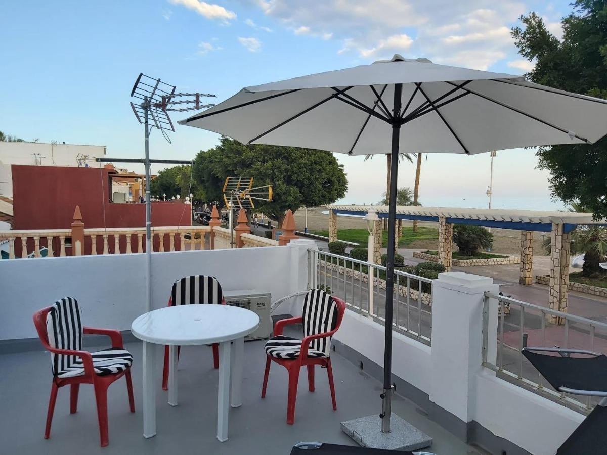 Beachfront House Малага Екстер'єр фото